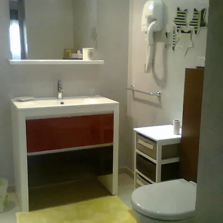 Les Orchidees Apartment *